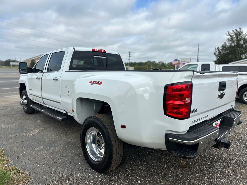 2018 Chevrolet Silverado 1500 Image 3