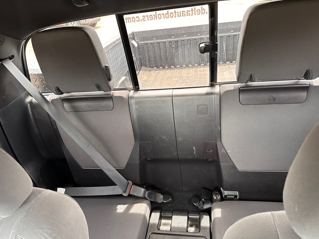 2019 Toyota Tacoma Image 10
