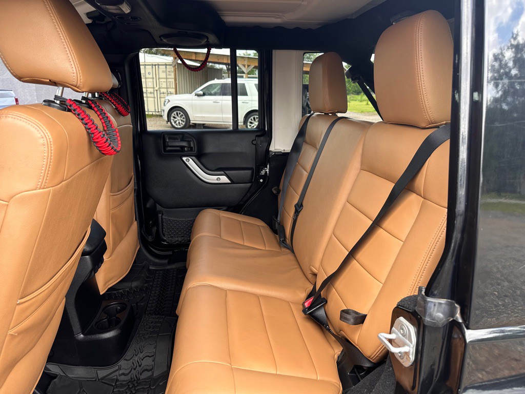 2012 Jeep Wrangler Unlimited Image 10