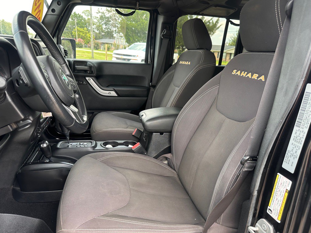 2015 Jeep Wrangler Unlimited Image 9