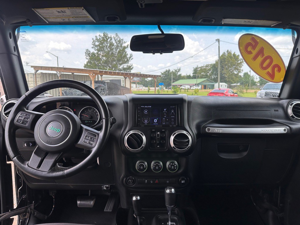 2015 Jeep Wrangler Unlimited Image 11