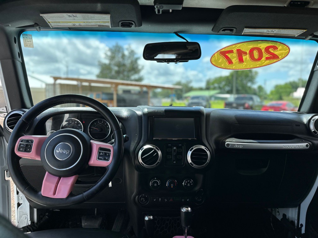 2017 Jeep Wrangler Unlimited Image 11