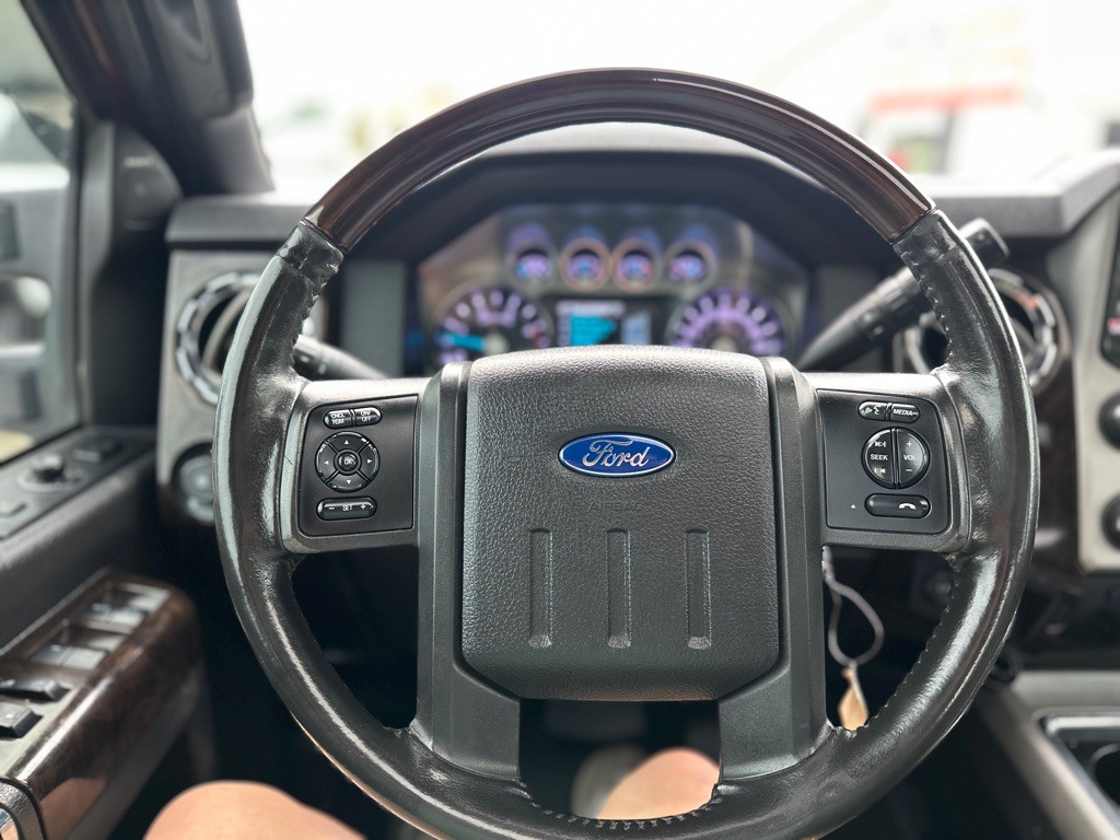 2015 Ford F-250 Image 15