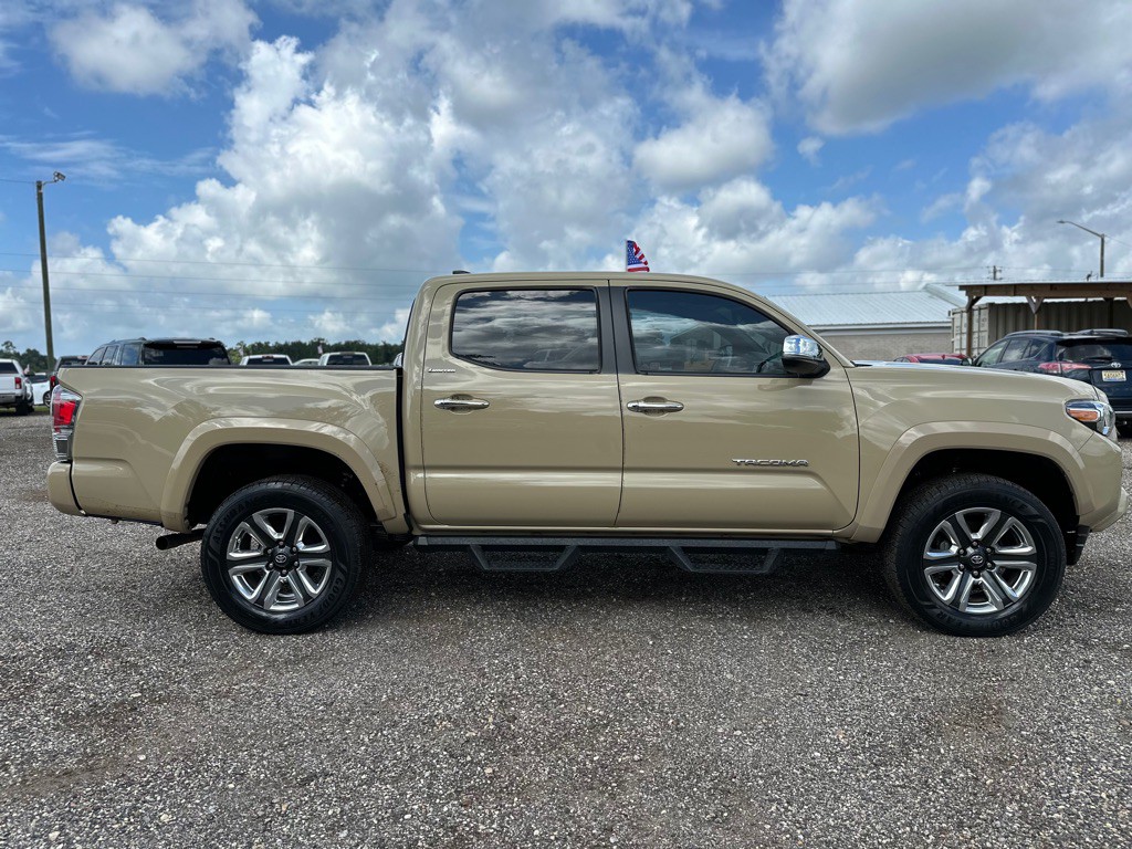 2017 Toyota Tacoma Image 6
