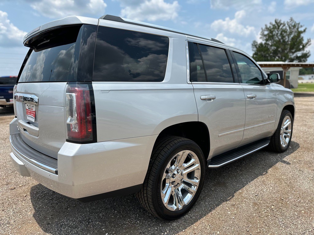 2017 GMC Yukon Image 3