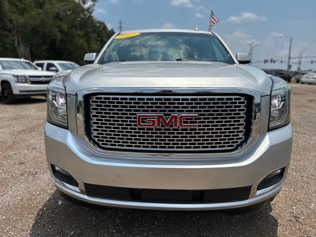 2017 GMC Yukon Image 7