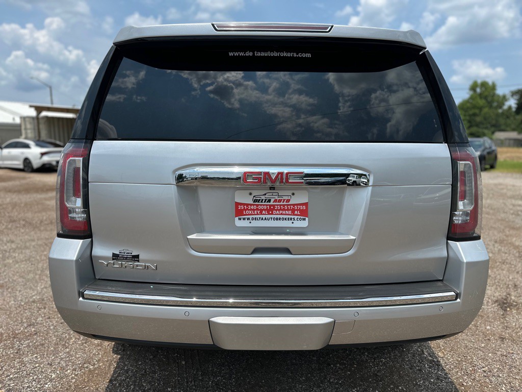 2017 GMC Yukon Image 8