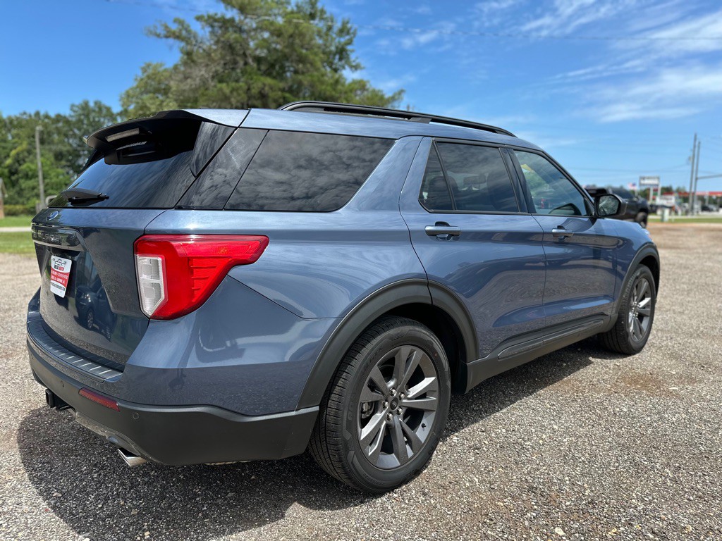 2021 Ford Explorer Image 4