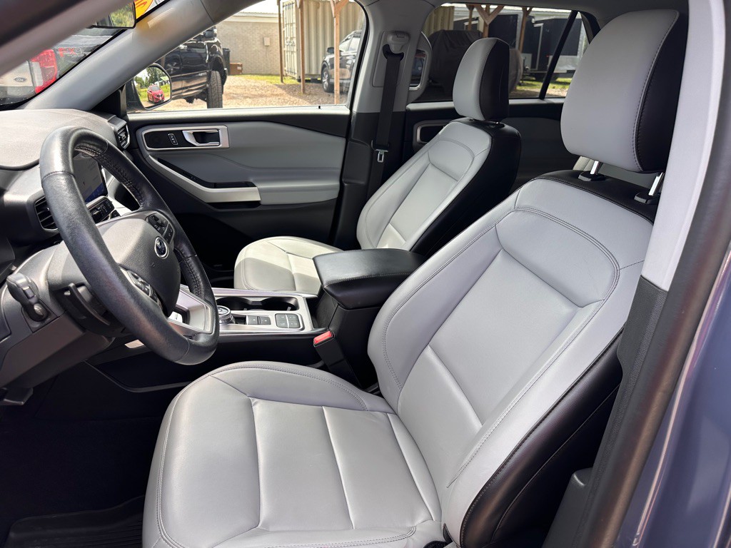 2021 Ford Explorer Image 9
