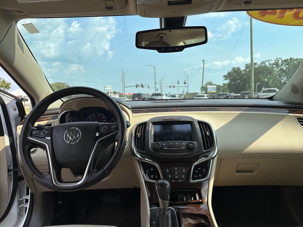 2014 Buick Lacrosse Image 12