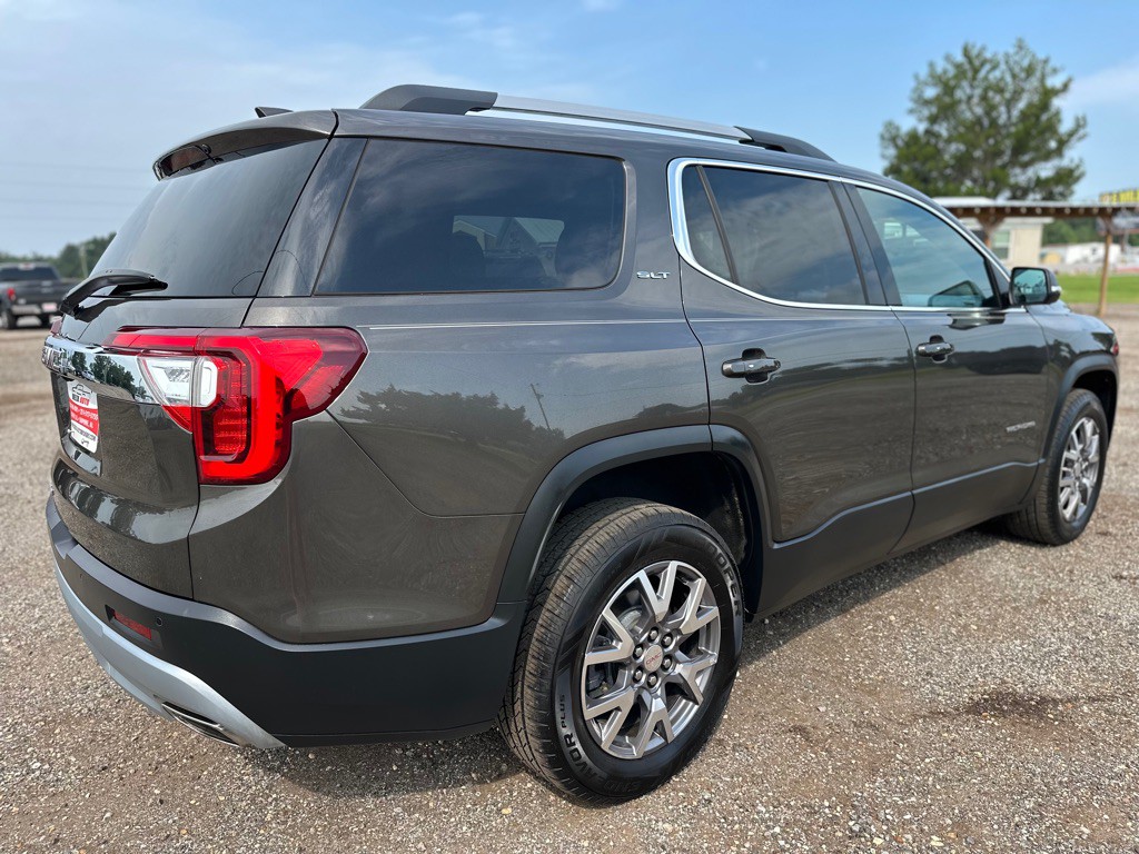 2020 GMC Acadia Image 3