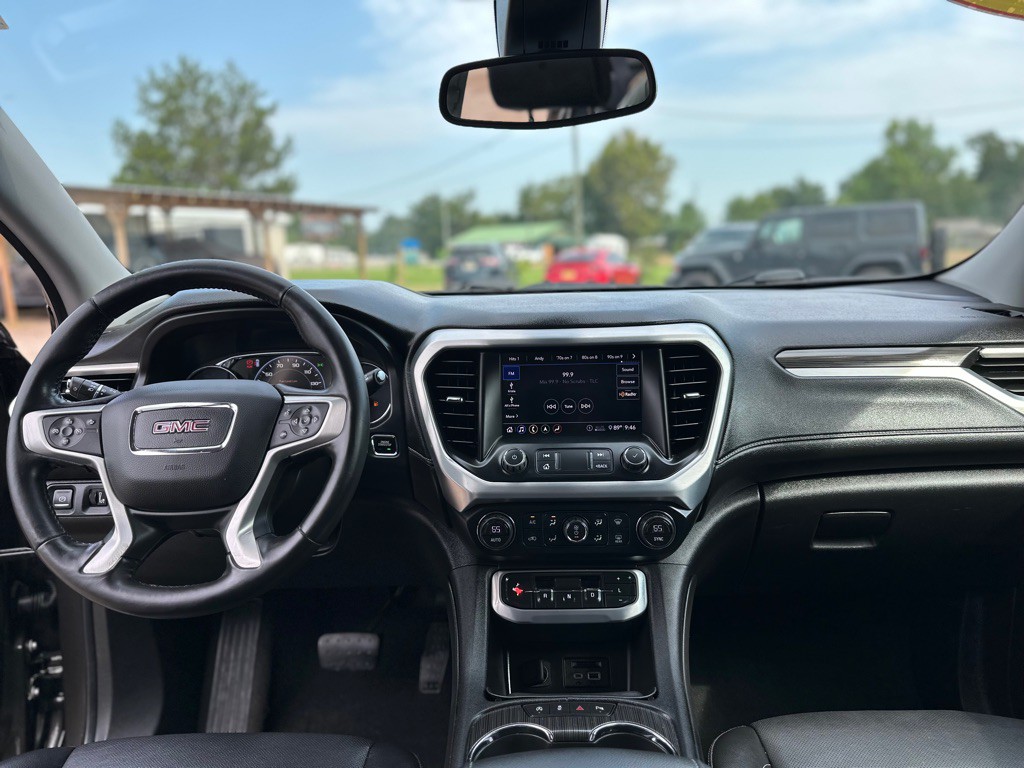 2020 GMC Acadia Image 12