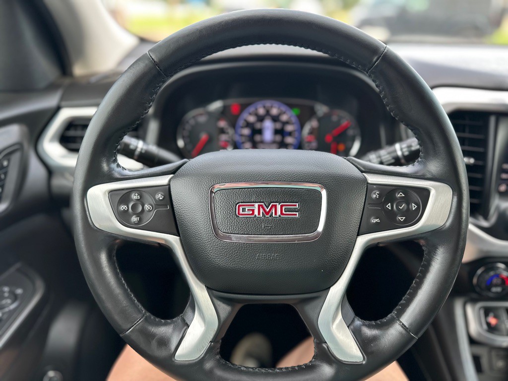 2020 GMC Acadia Image 18