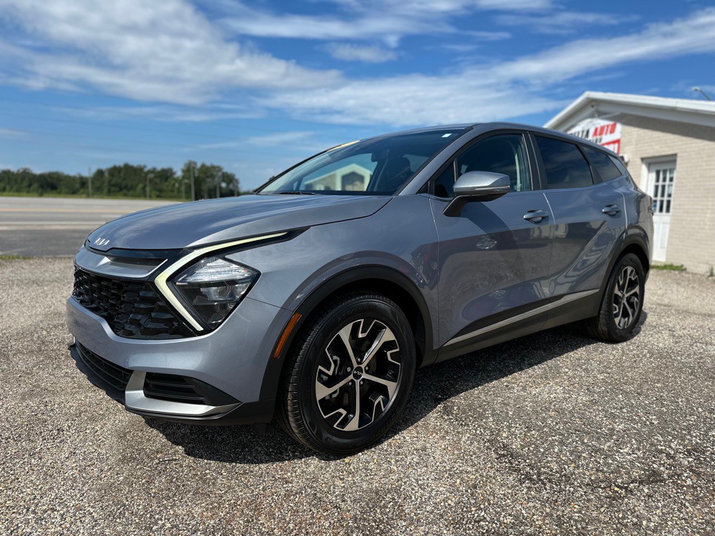 2023 Kia Sportage Image 2