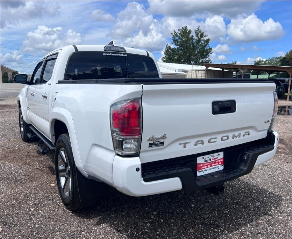 2019 Toyota Tacoma Image 4