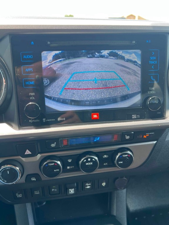 2019 Toyota Tacoma Image 16