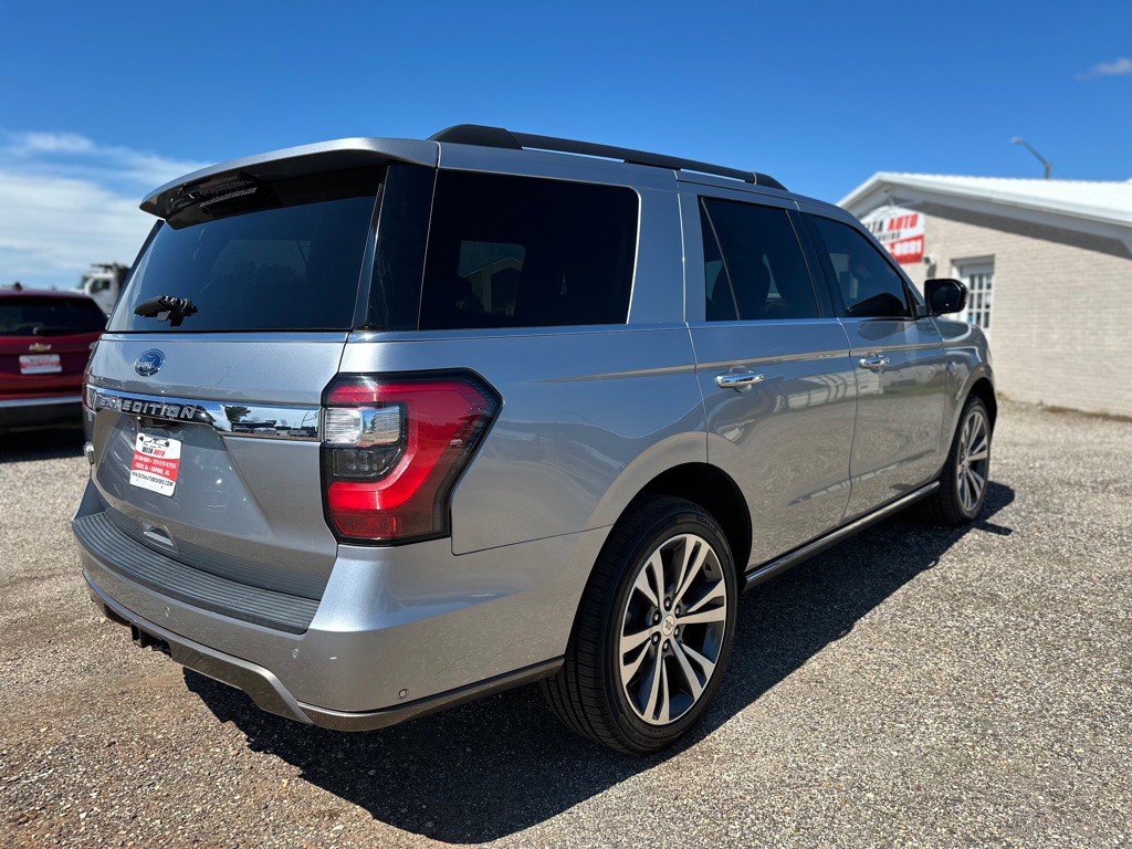 2021 Ford Expedition Image 3