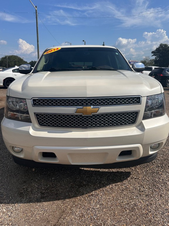 2014 Chevrolet Suburban Image 7