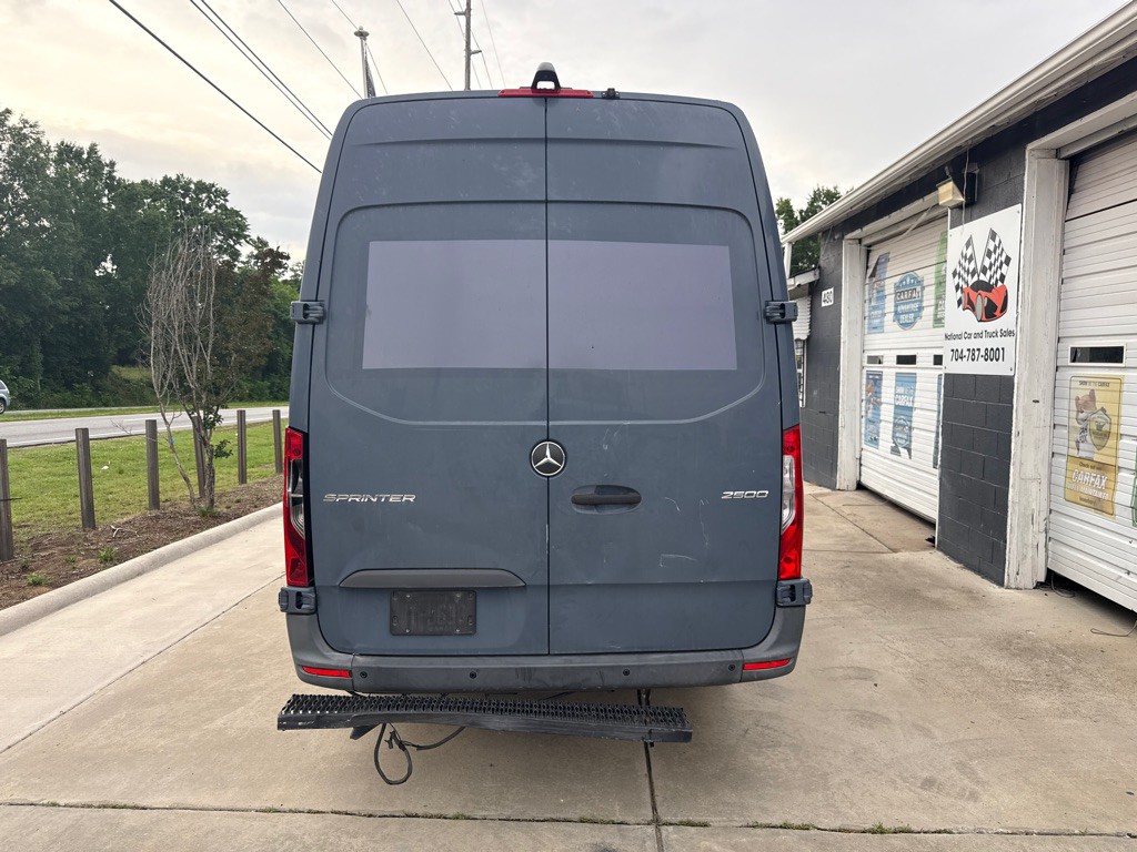 2019 Mercedes-Benz Sprinter Image 3