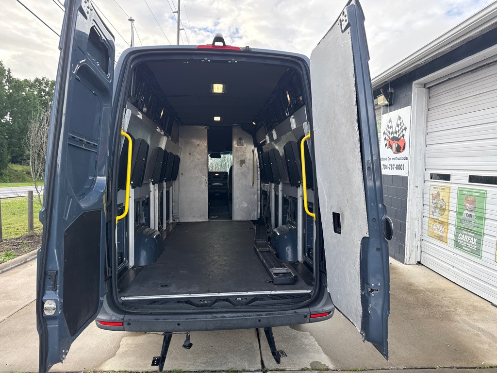 2019 Mercedes-Benz Sprinter Image 9