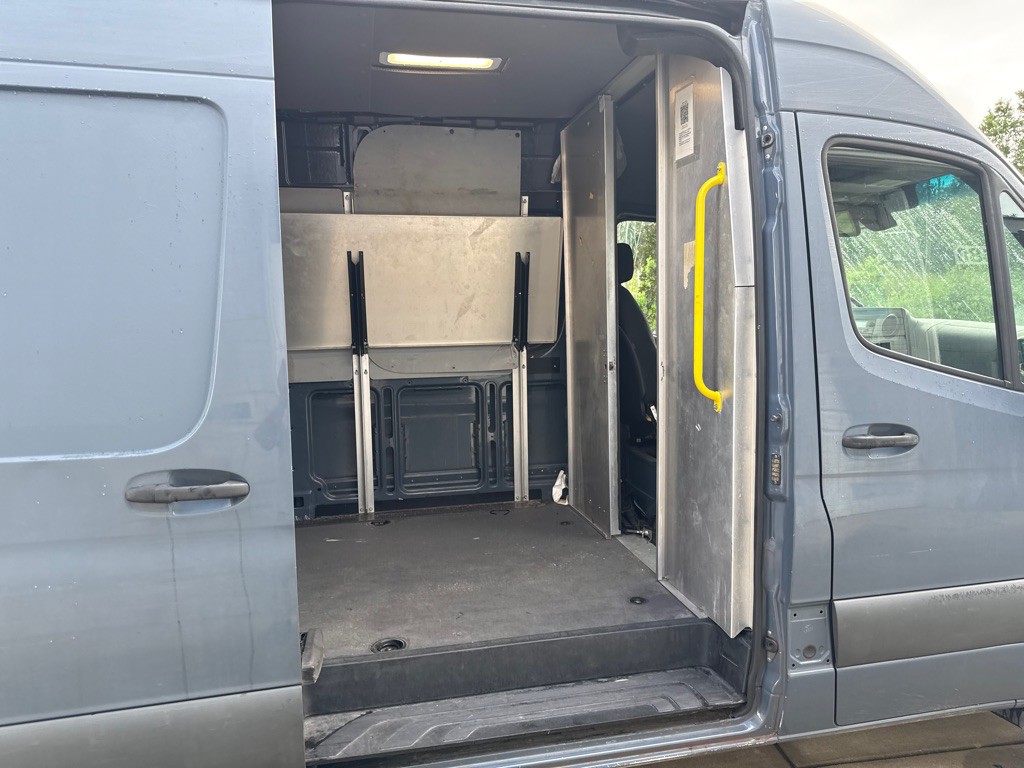 2019 Mercedes-Benz Sprinter Image 11