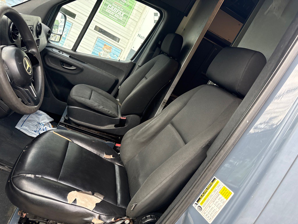 2019 Mercedes-Benz Sprinter Image 12