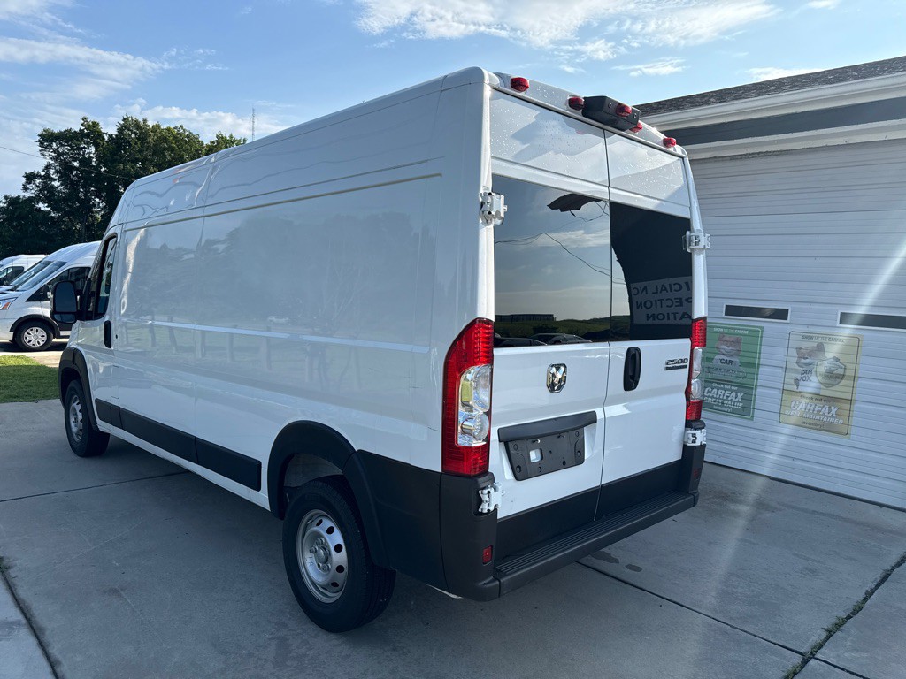 2023 RAM Promaster Image 2