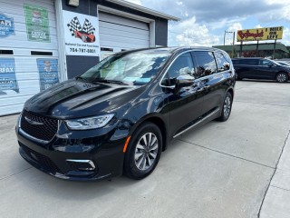 Image for 2023 Chrysler Pacifica Hybrid Limited ID: 6560560