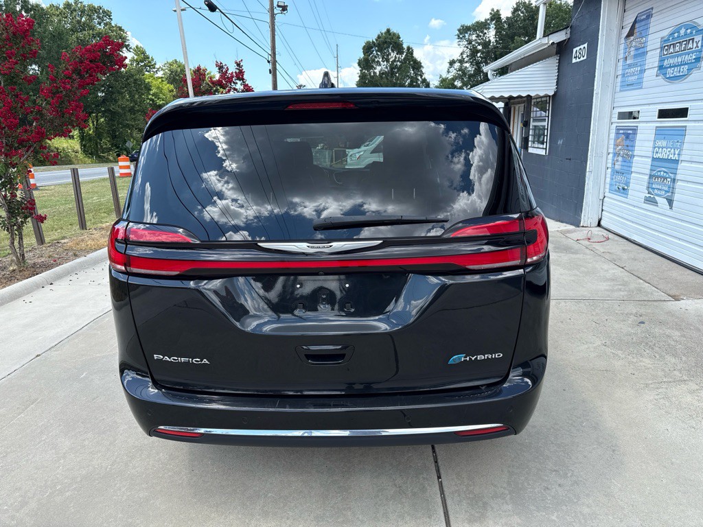 2023 Chrysler Pacifica Image 3