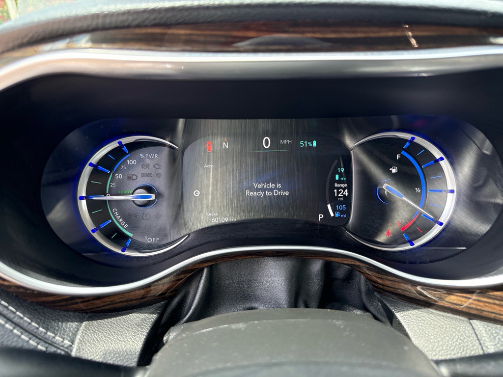 2023 Chrysler Pacifica Image 15