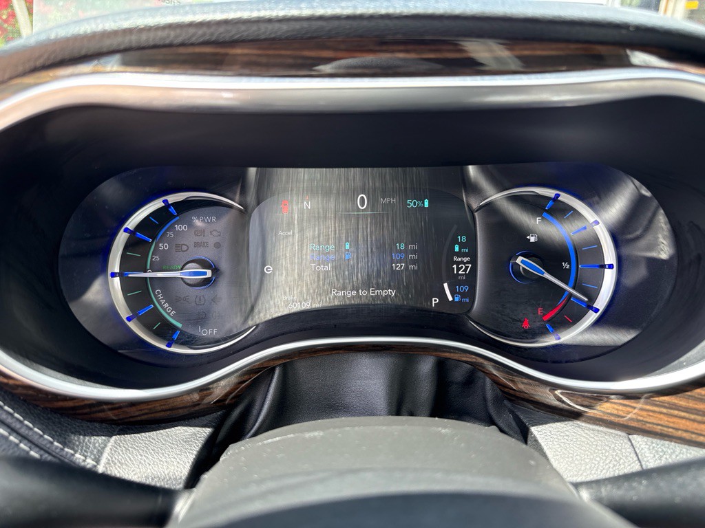 2023 Chrysler Pacifica Image 20