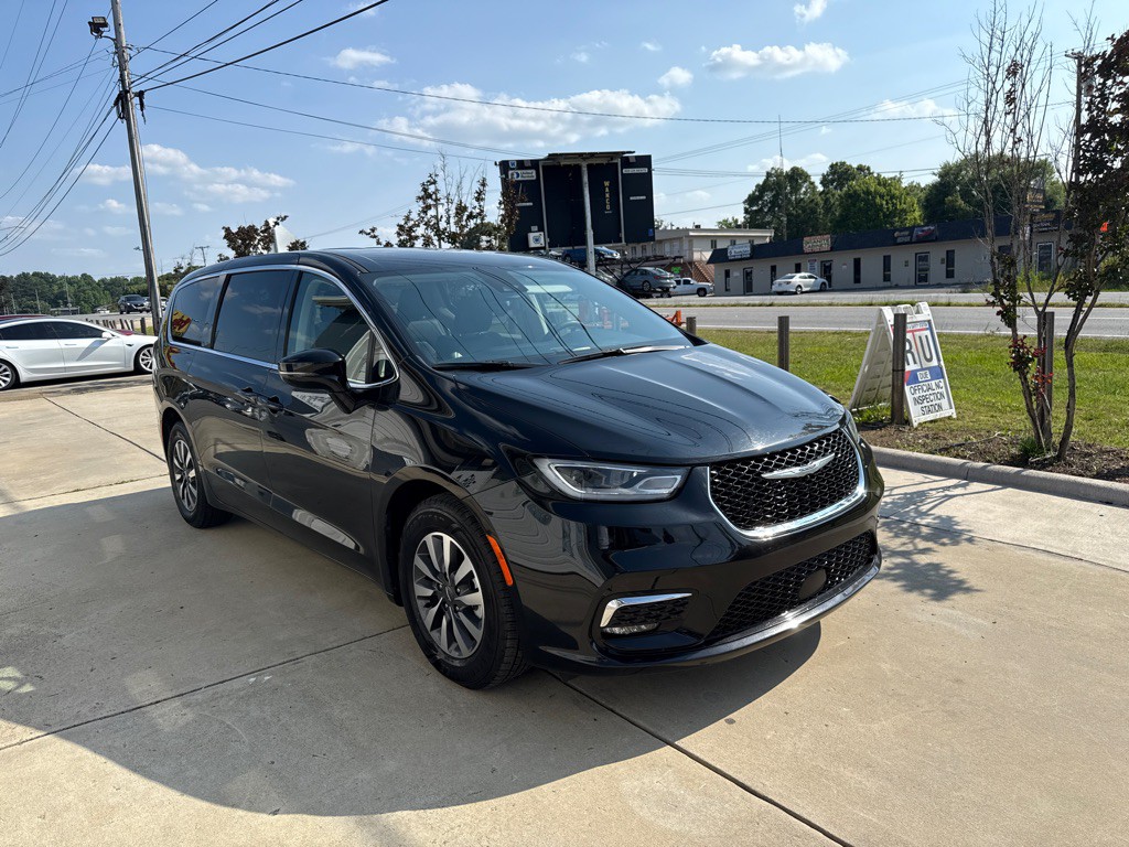 2024 Chrysler Pacifica Image 7