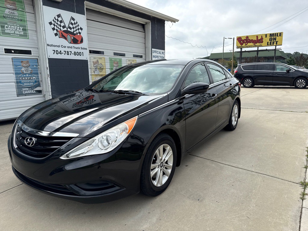 2012 Hyundai Sonata Image 1