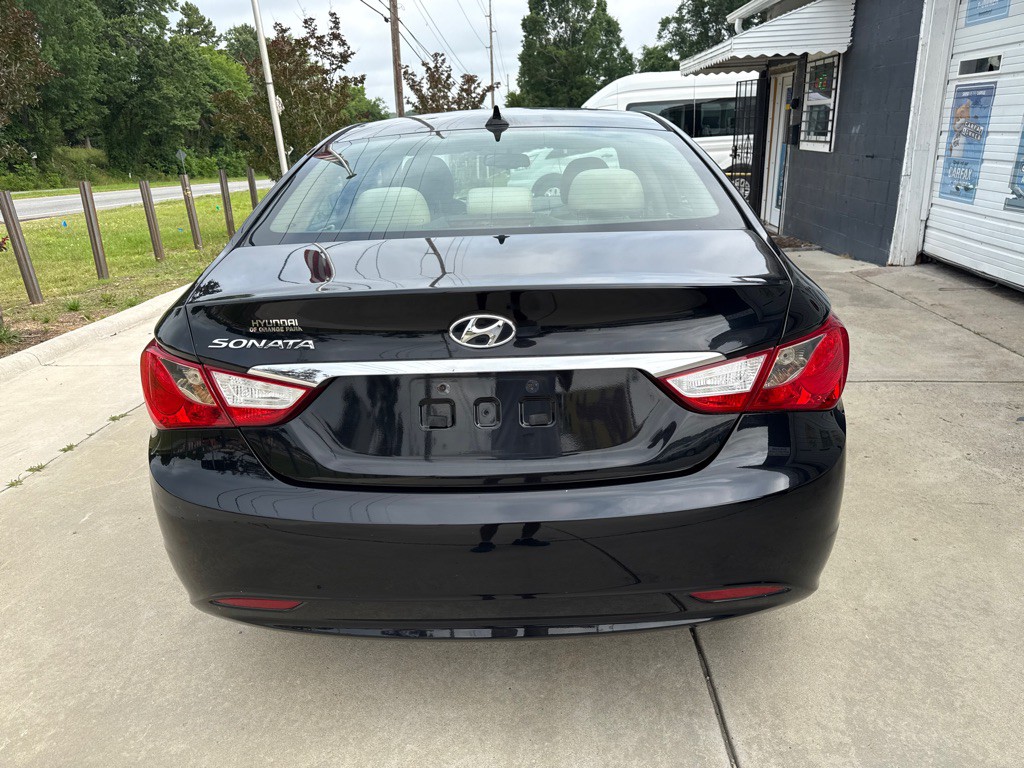 2012 Hyundai Sonata Image 3