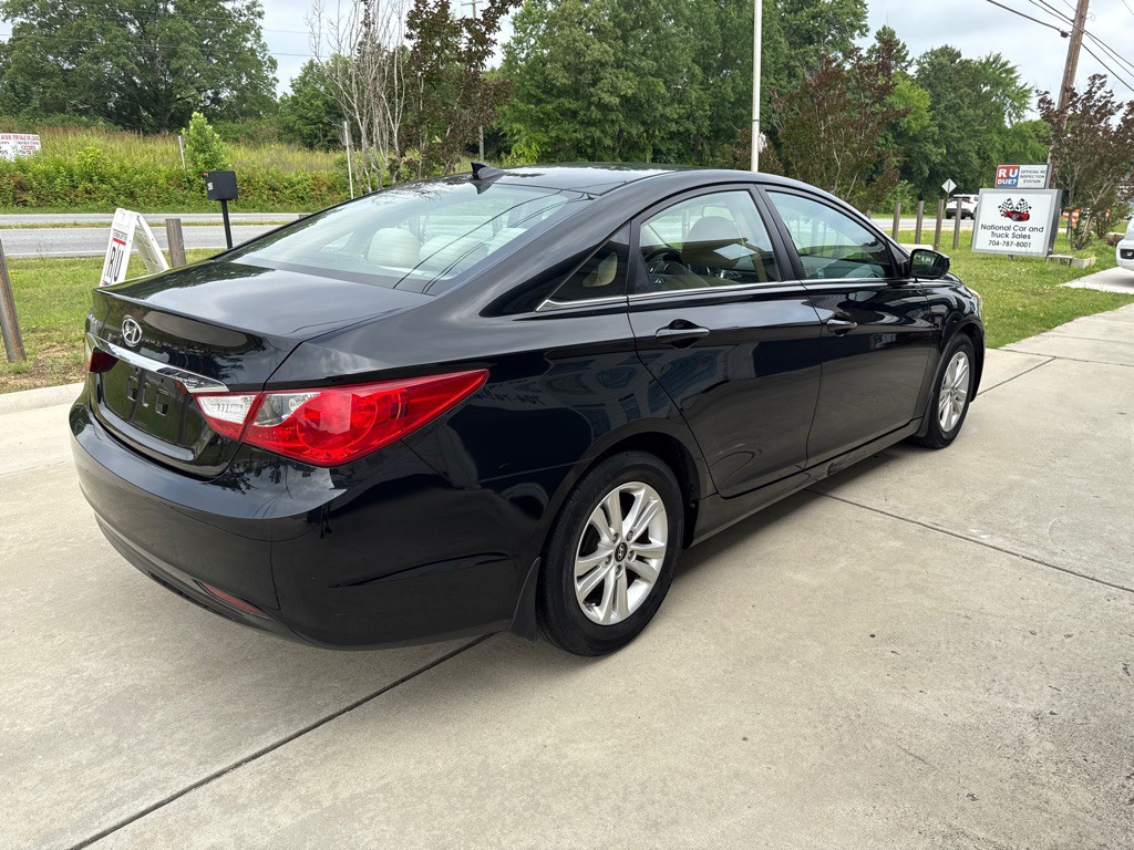 2012 Hyundai Sonata Image 4