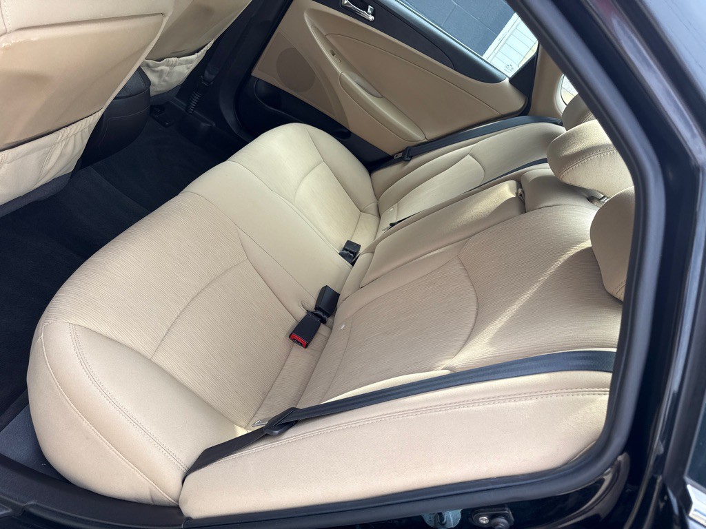 2012 Hyundai Sonata Image 9