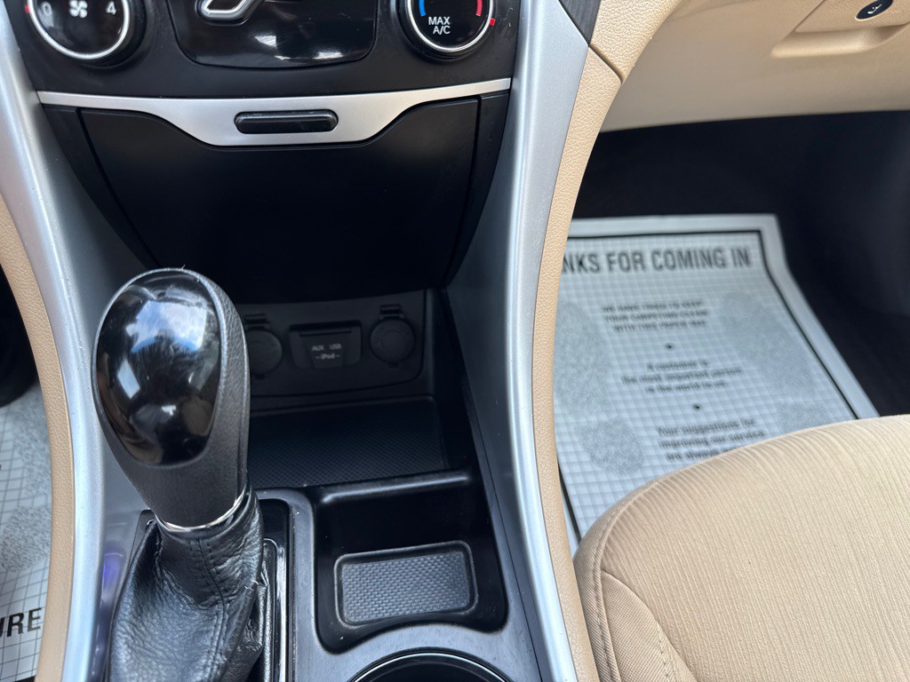 2012 Hyundai Sonata Image 12