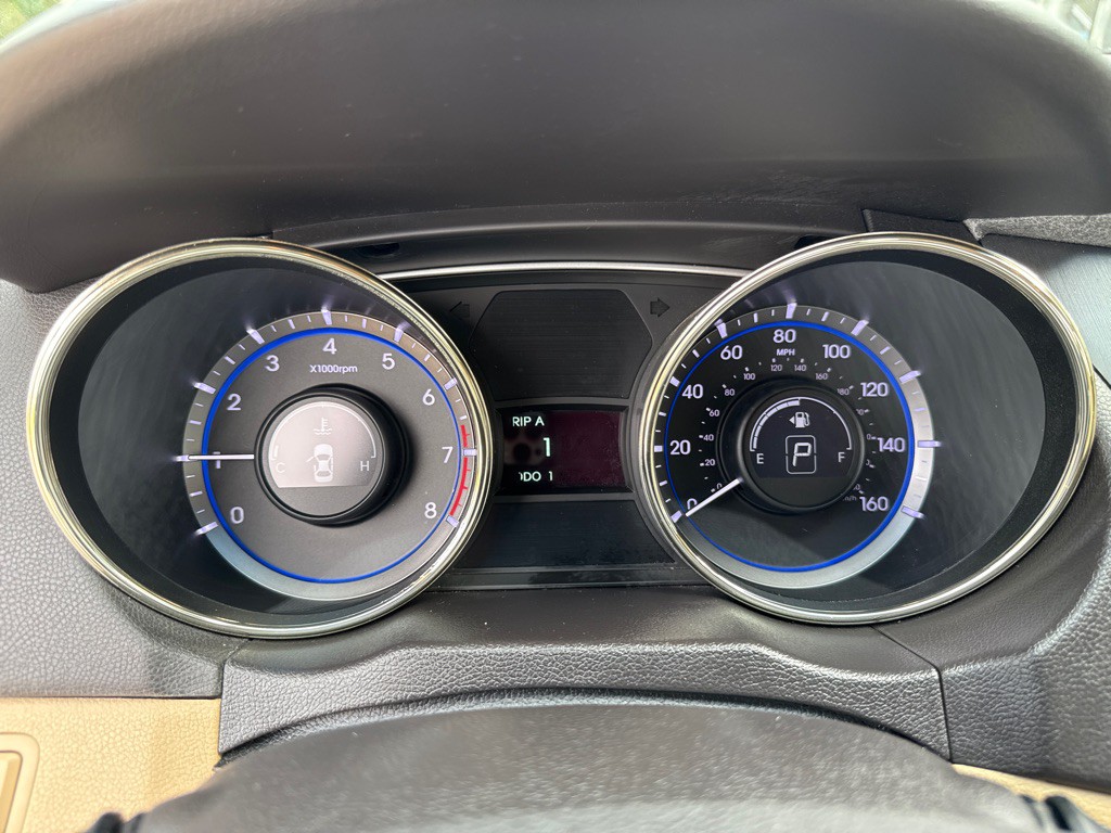 2012 Hyundai Sonata Image 15