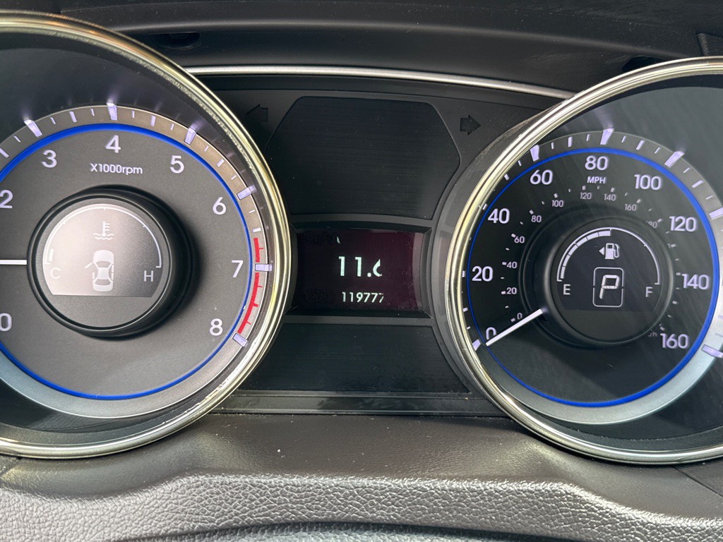 2012 Hyundai Sonata Image 16