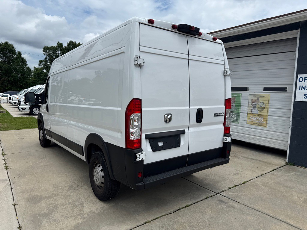 2023 RAM Promaster Image 2