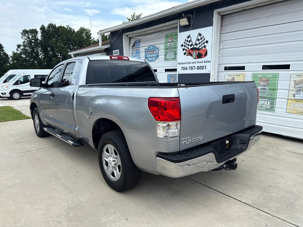 2011 Toyota Tundra Image 2