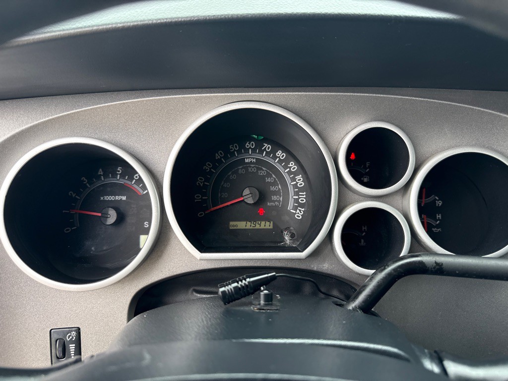 2011 Toyota Tundra Image 11
