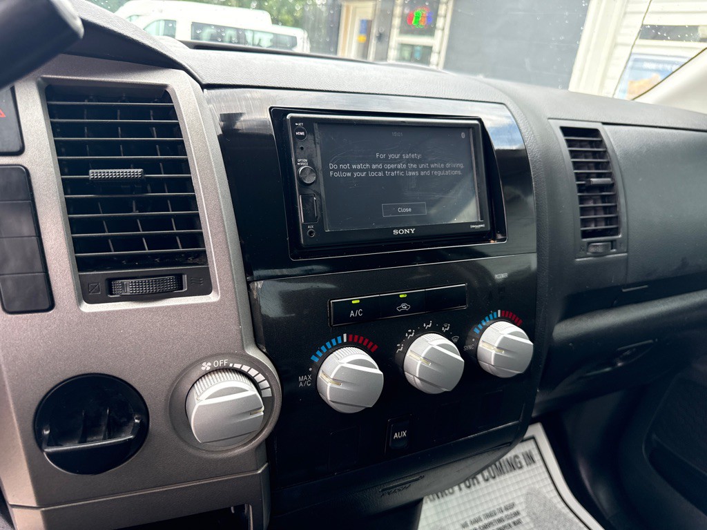 2011 Toyota Tundra Image 12