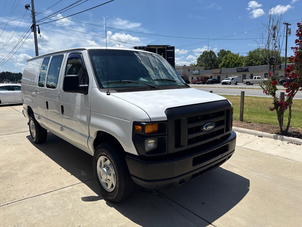 2011 Ford Econoline Image 6