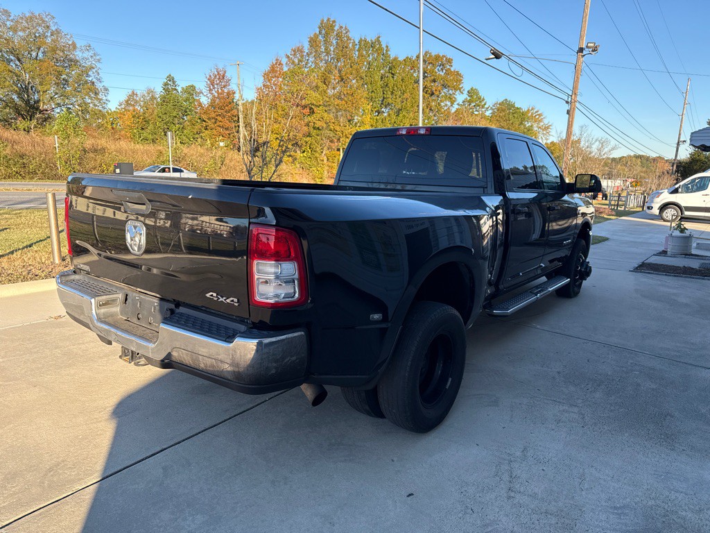 2022 RAM 3500 Image 5