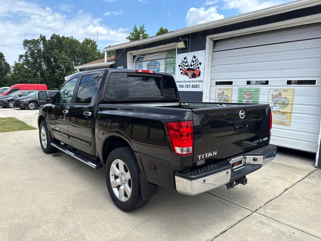 2013 Nissan Titan Image 2