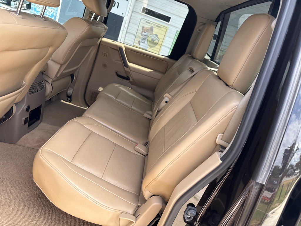 2013 Nissan Titan Image 12