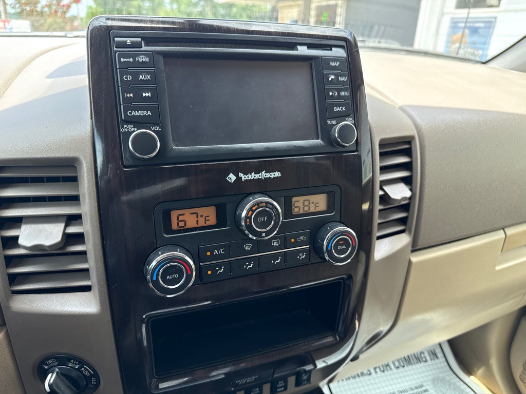 2013 Nissan Titan Image 15