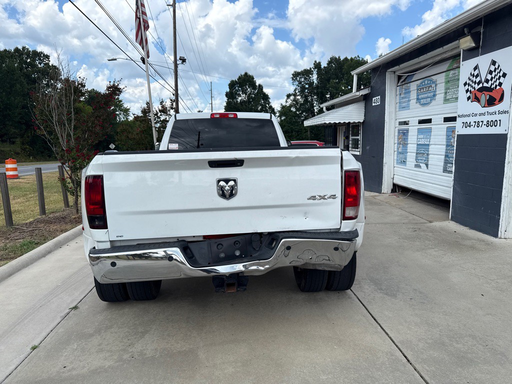 2018 RAM 3500 Image 3