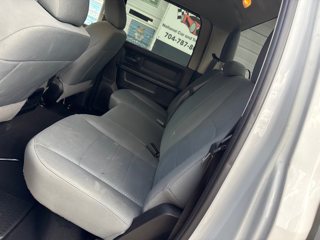 2018 RAM 3500 Image 12